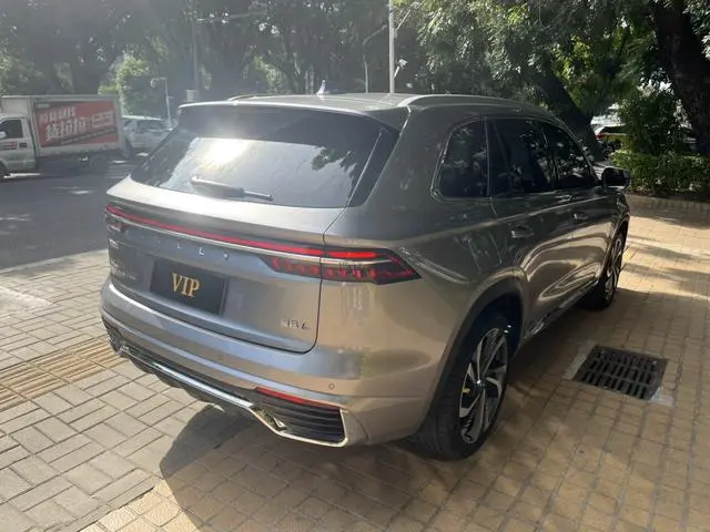Geely Xingyue L 2.0TD high-power automatic two-wheel drive flagship type