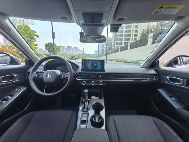 Honda Civic 240TURBO CVT Dynamic Version