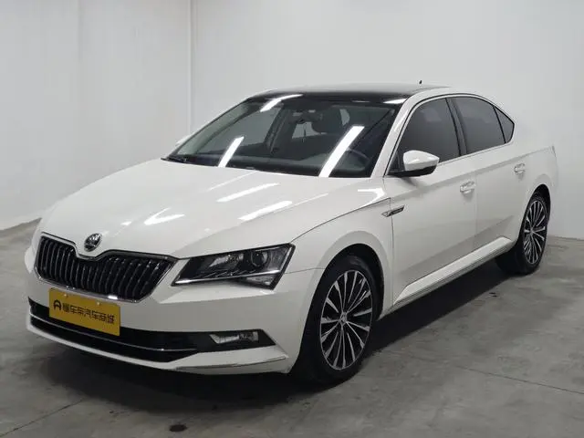 Skoda Speed pie ZI330 DSG Comfort Edition Country VI