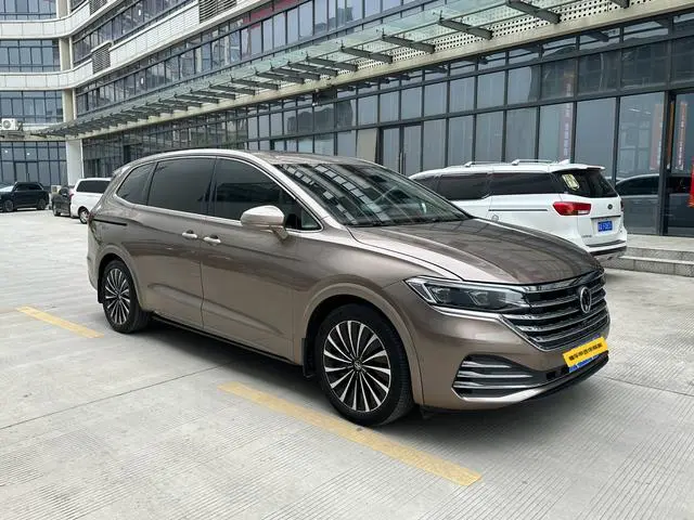 Volkswagen Weiran 380TSI Premium Edition