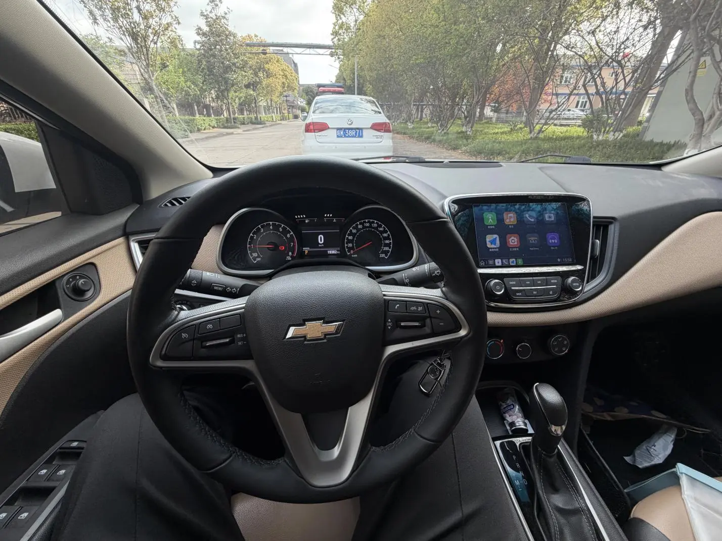 Chevrolet Cruze 320 automatic Enjoy Skylight version
