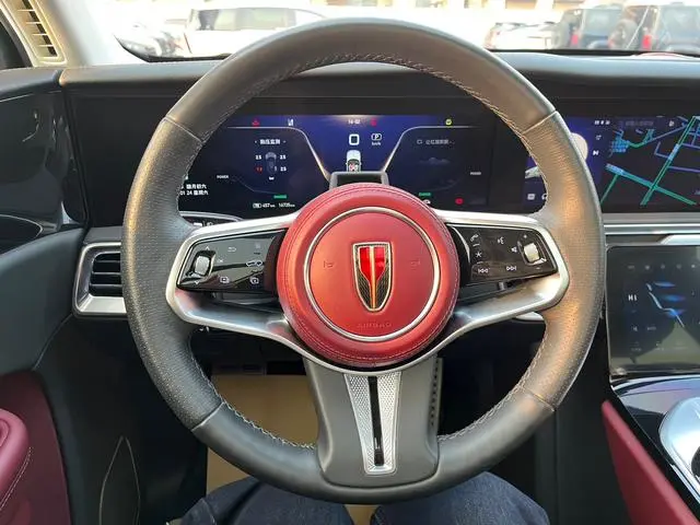 Hongqi Hongqi E-HS9 660km Qichang version six seats