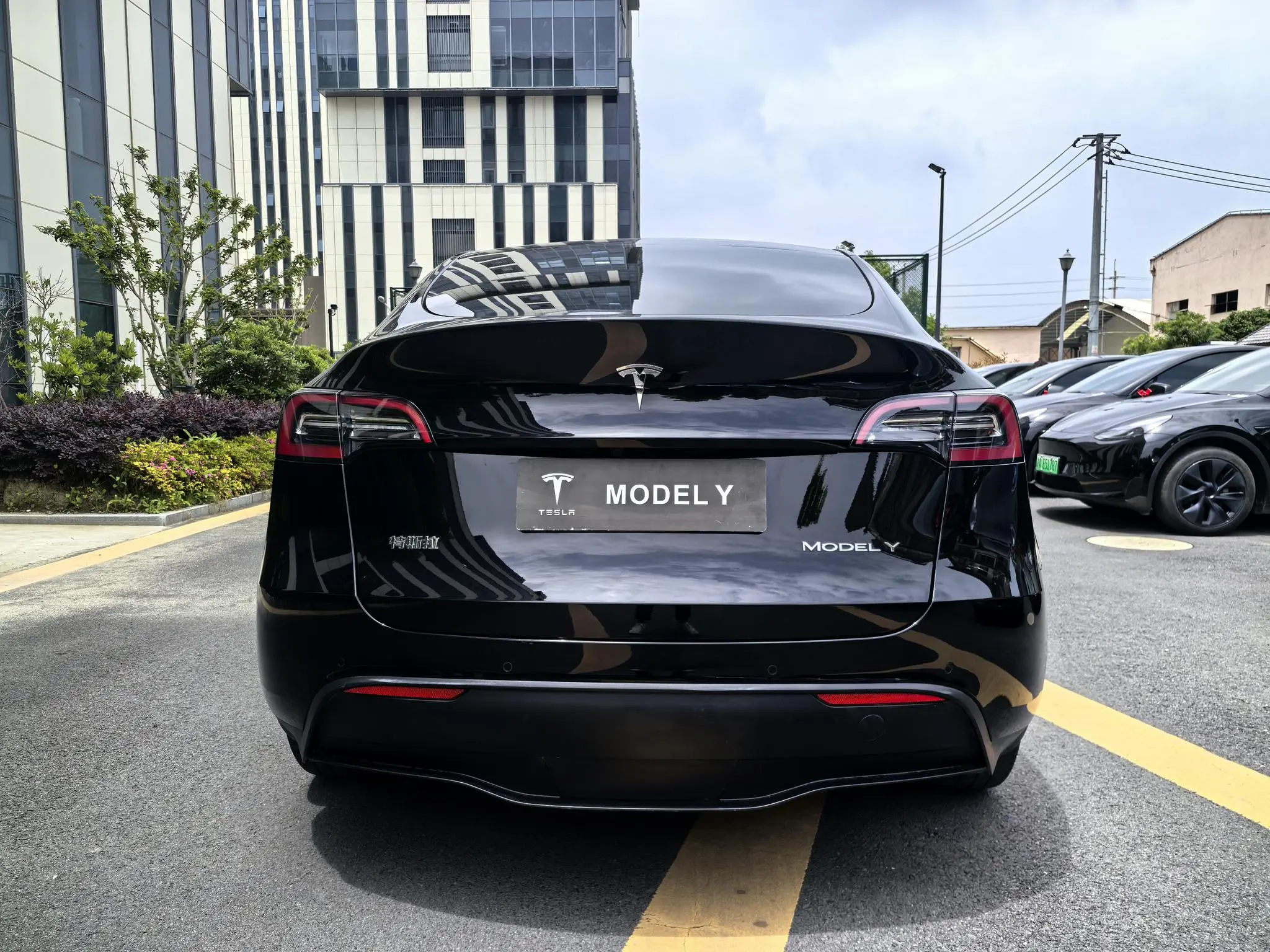 Tesla Model Y Facelifted rear-wheel drive version