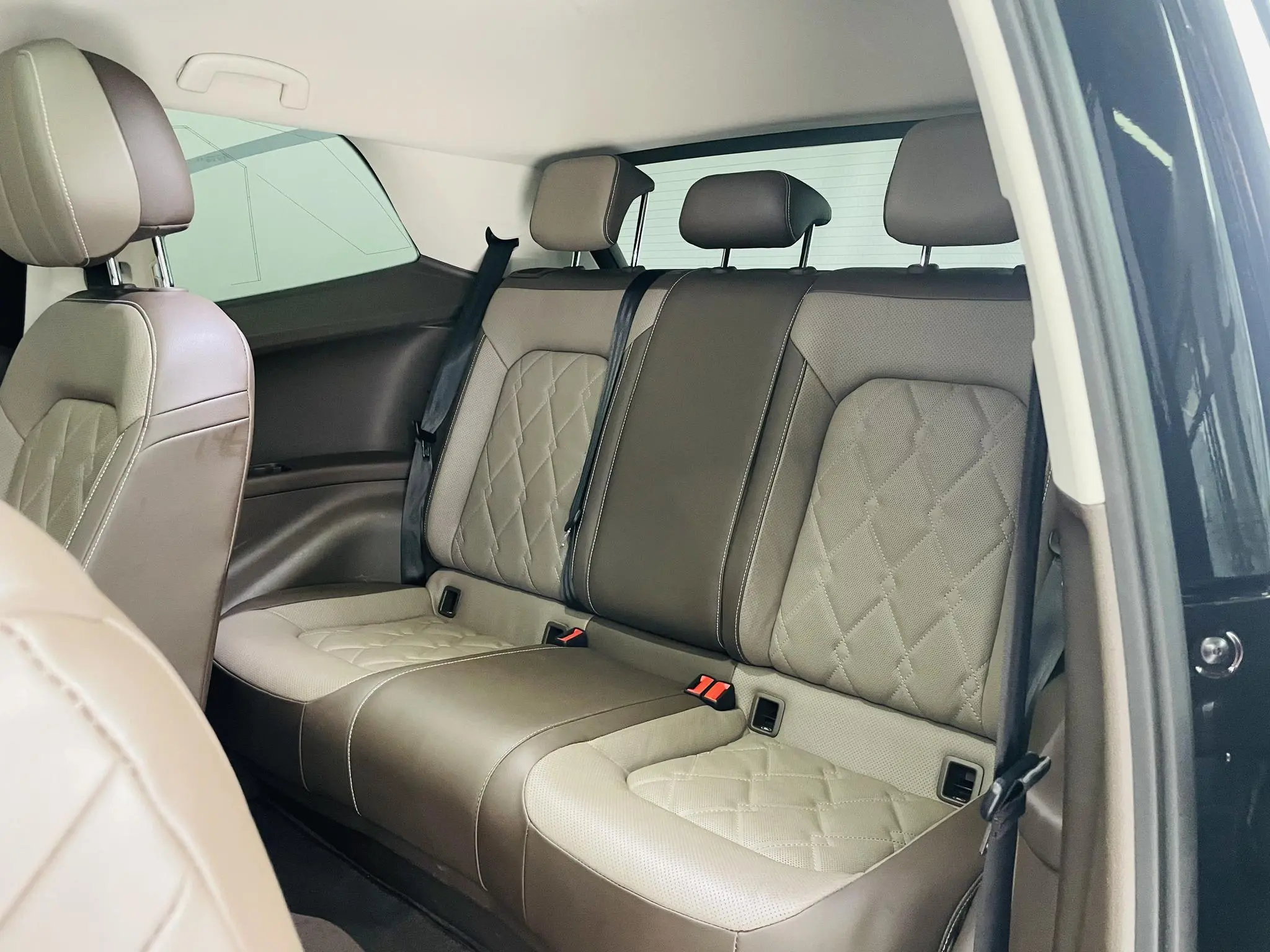Volkswagen Weiran 380TSI Premium Edition