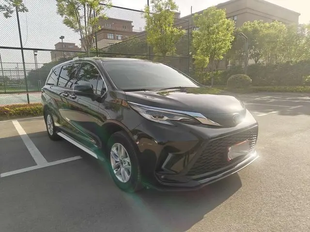 TOYOTA Grevia Smart electric hybrid dual engine 2.5L two-wheel drive comfort version