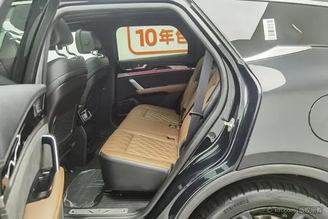 BYD Tang DM DM 2.0T four-wheel drive high-performance version of the Genesis flagship