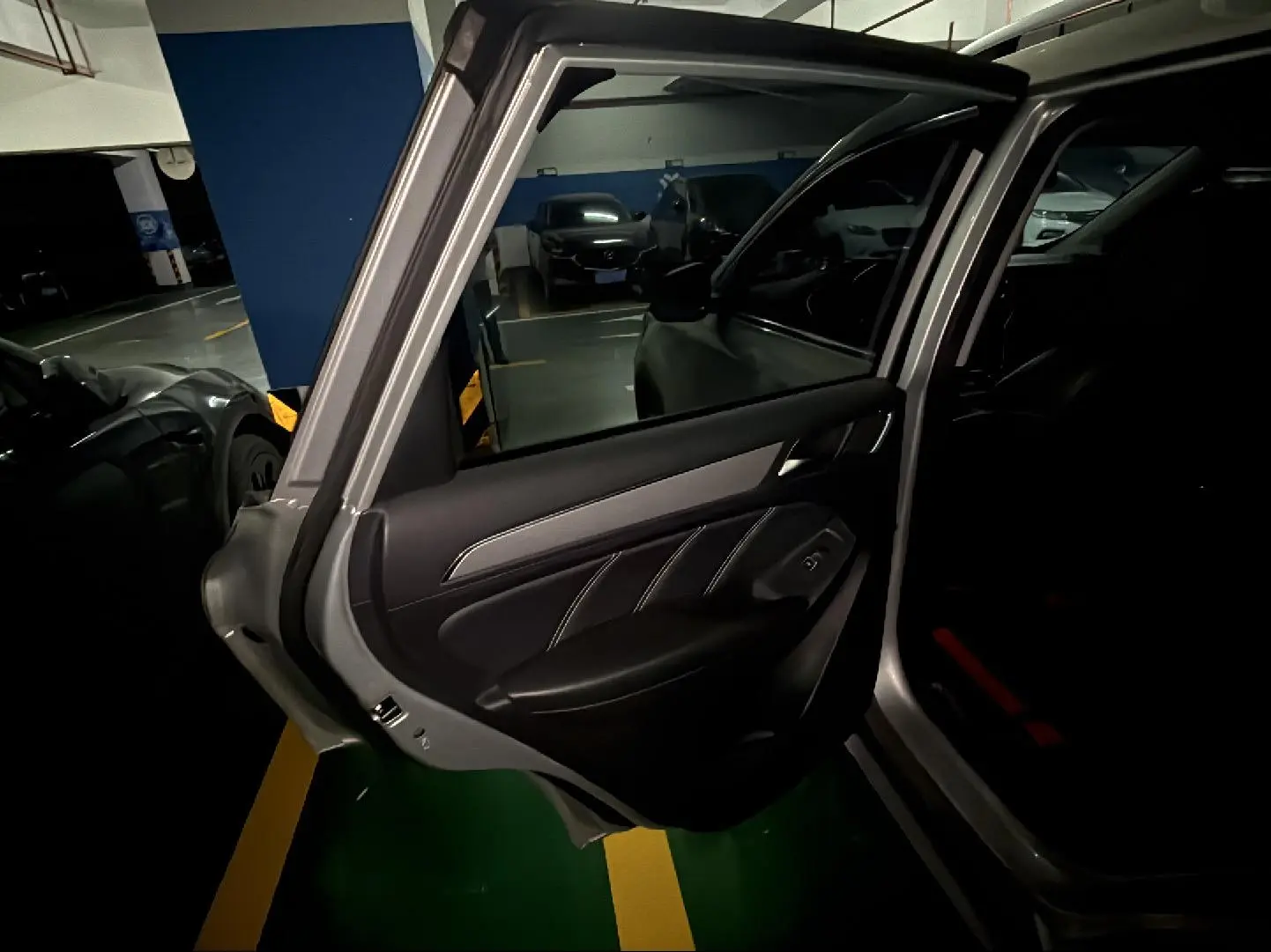 Roewe Roewe RX5 20T automatic 4G interconnection million models