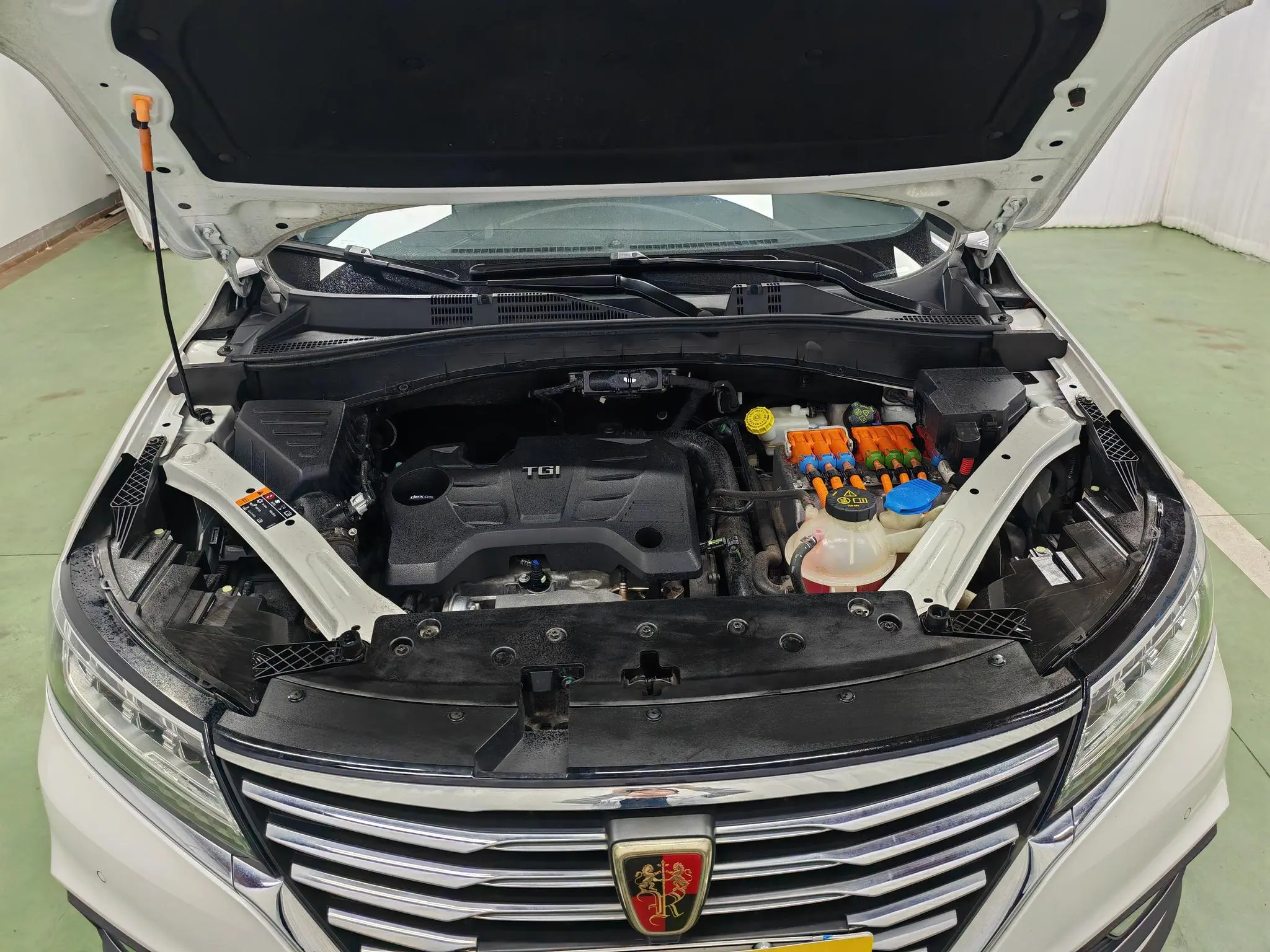 Roewe Roewe eRX5 50T Hybrid Interconnection Premium Ultimate Edition