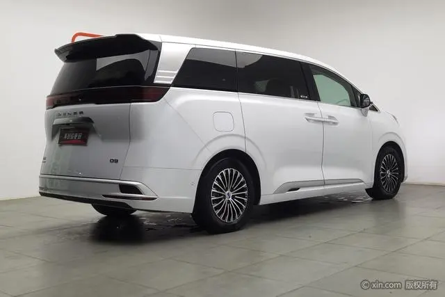 Denza Denza D9 EV 600 four-wheel drive flagship