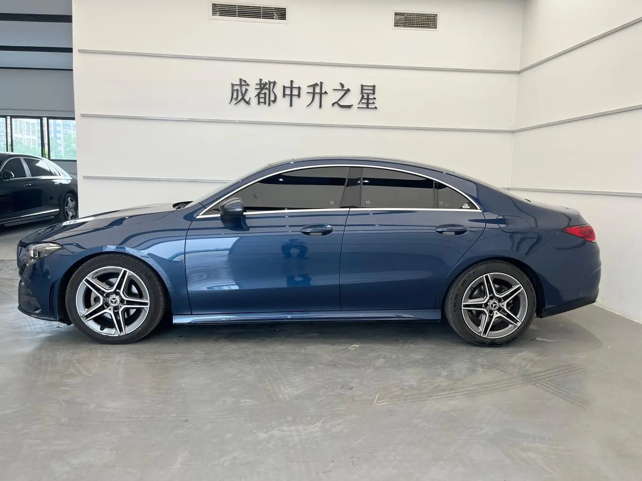 Mercedes-Benz Mercedes-Benz CLA CLA 200 four-door coupe