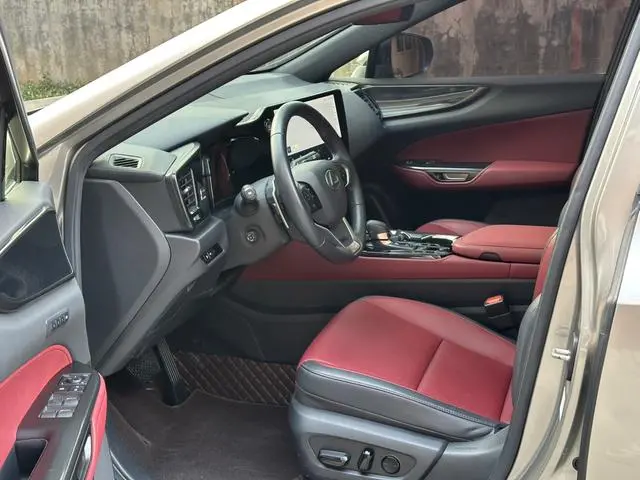 Lexus Lexus NX 260 Front Drive Creative Edition