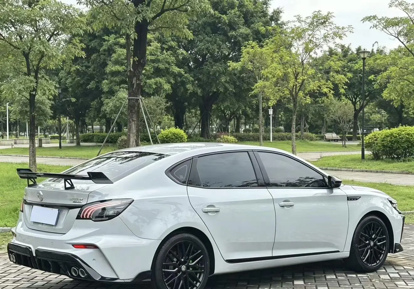 MG MG6 1.5T XLINE Shark Hunting Edition