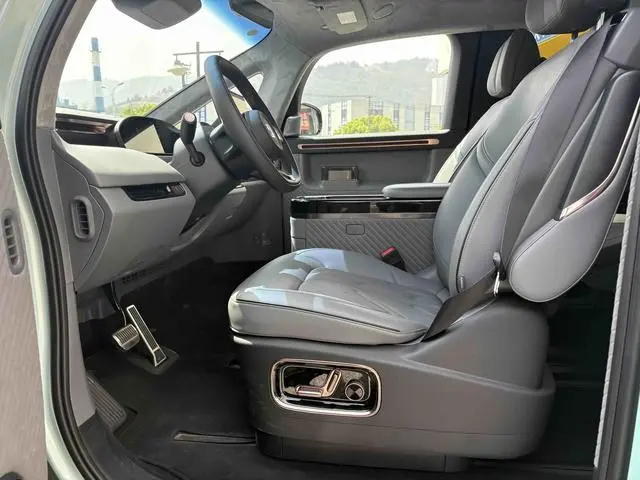 ZEEKR ZEEKR MIX 76kWh Smart Driving Version