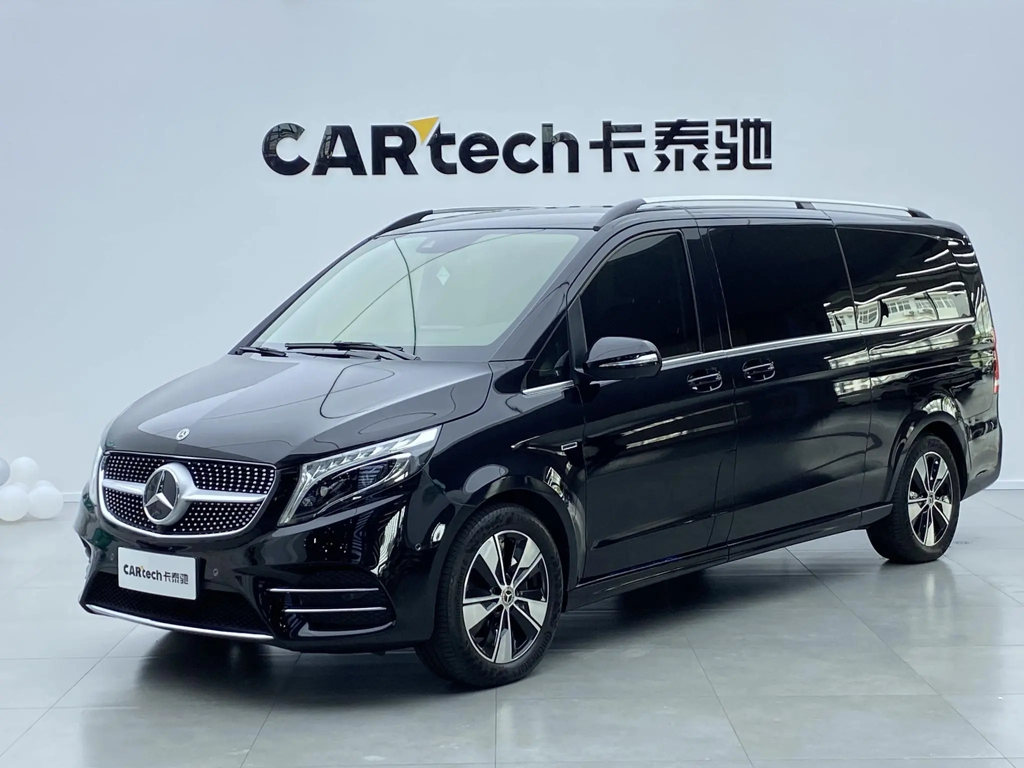 Mercedes-Benz Mercedes-Benz V-class V 260 L Long wheelbase Deluxe Edition