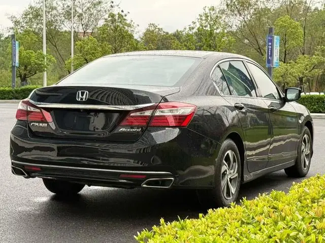 Honda Accord 2.0L Comfort Version