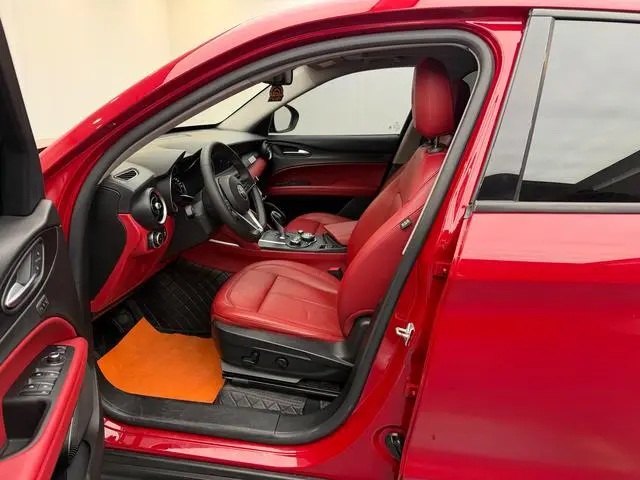 Alfa Romeo Stelvio 2.0T 200HP Elite Edition