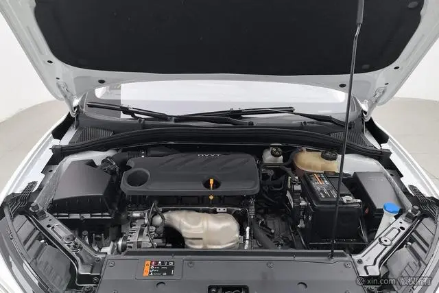 Roewe Roewe i5 1.5L CVT Diamond Edition