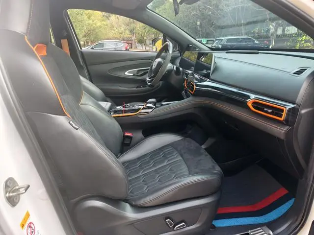 Changan Changan UNI-T 1.5T Sports Flagship