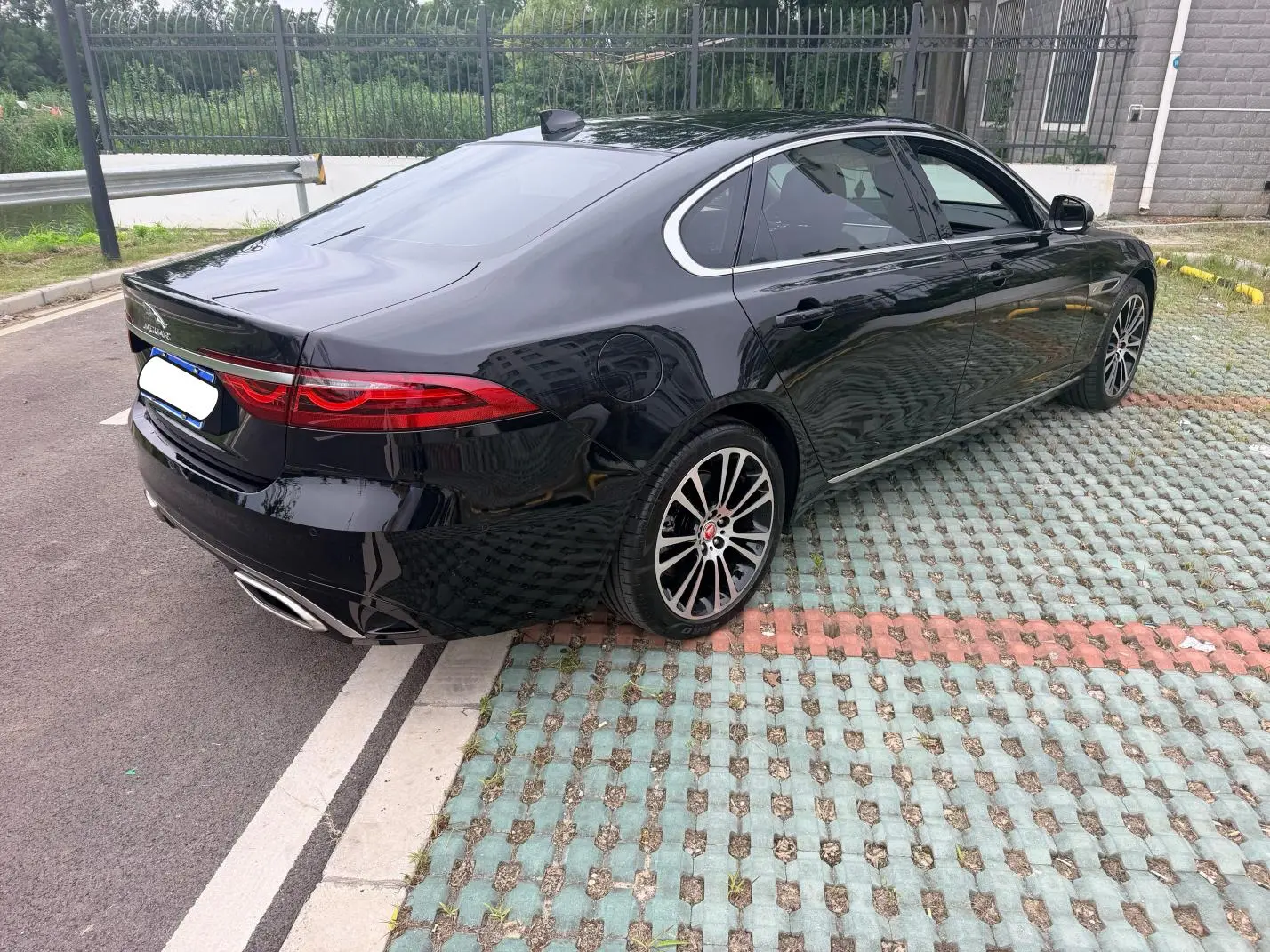 Jaguar Jaguar XFL 2.0T P250 two-wheel drive Exclusive Deluxe Edition