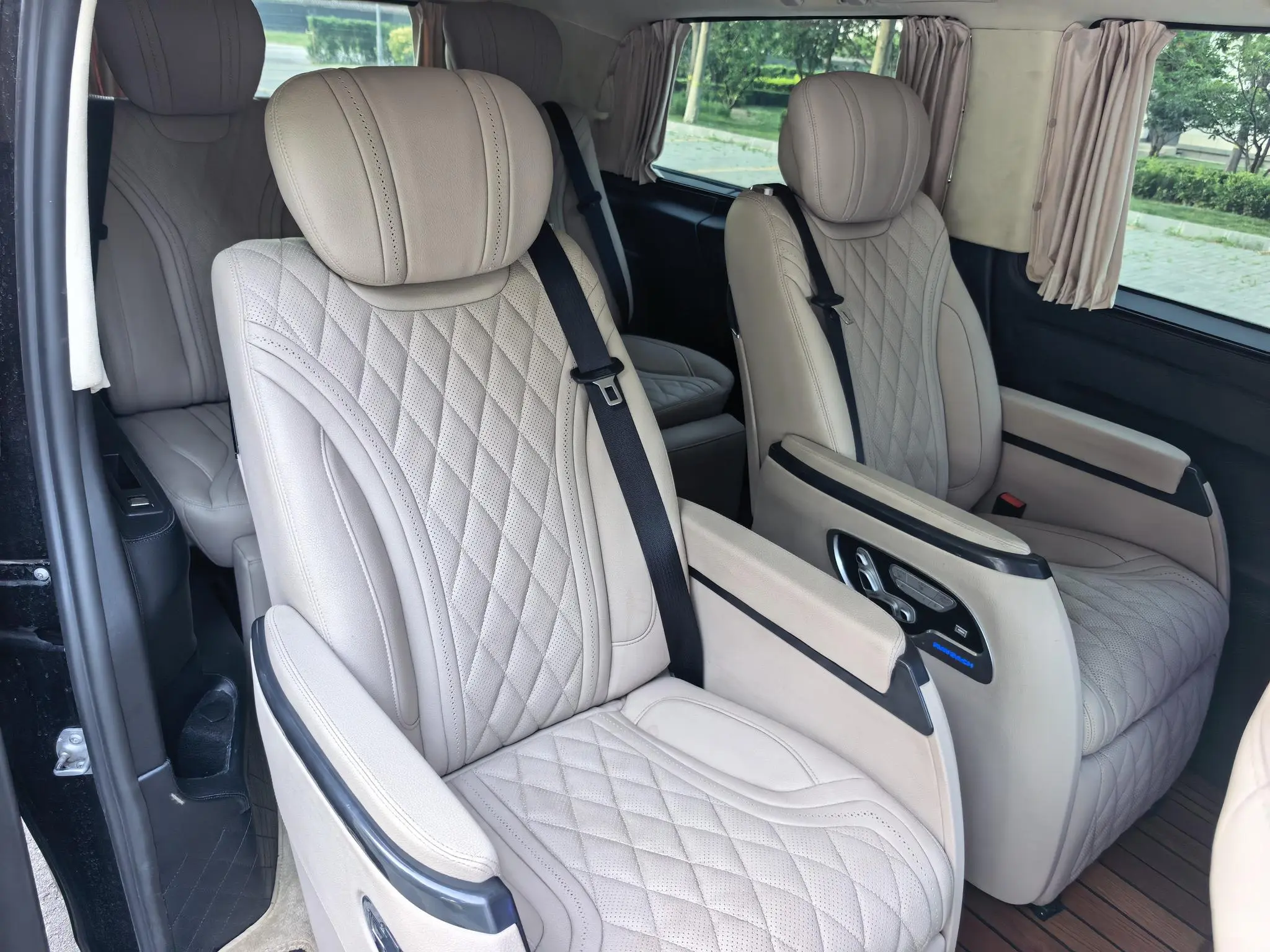 Mercedes-Benz Vito 2.0T Elite Edition 7 Seats