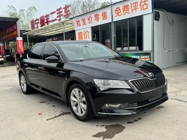 Skoda Speed pie ZI330 DSG Comfort Edition Country V