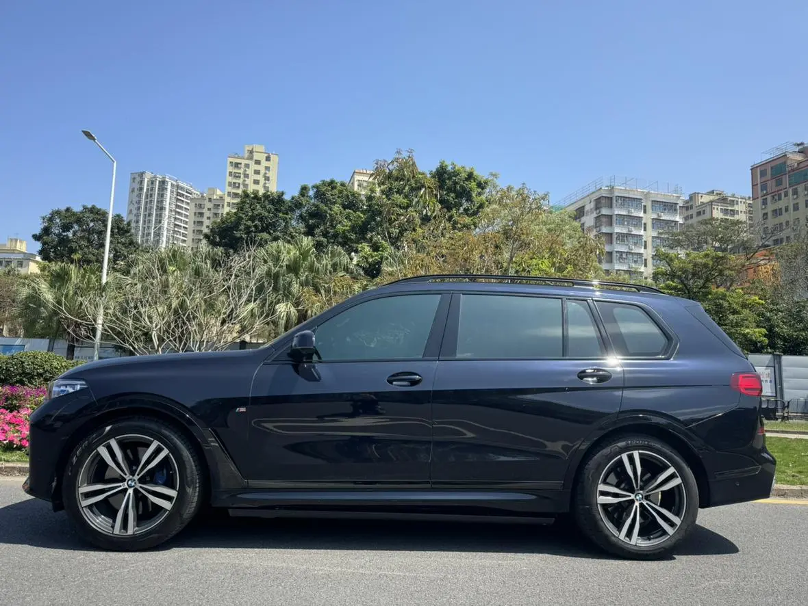 BMW BMW X7 xDrive40i Exclusive M Sports Suit
