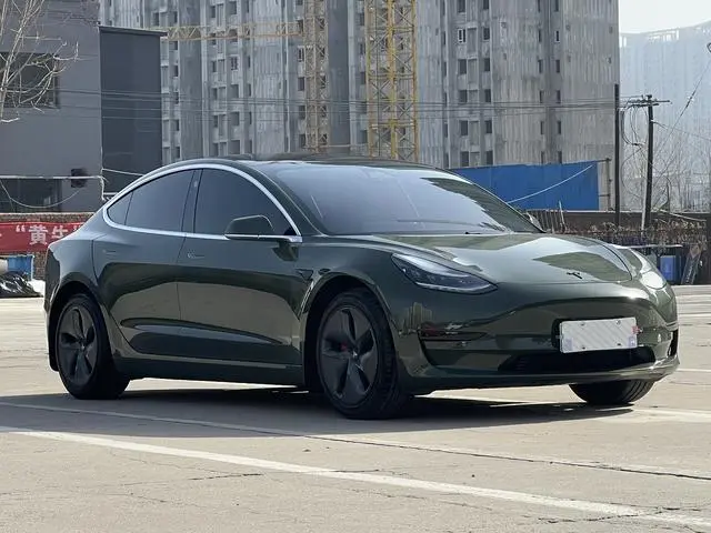 Tesla Model 3 Upgraded version of standard battery life rear drive