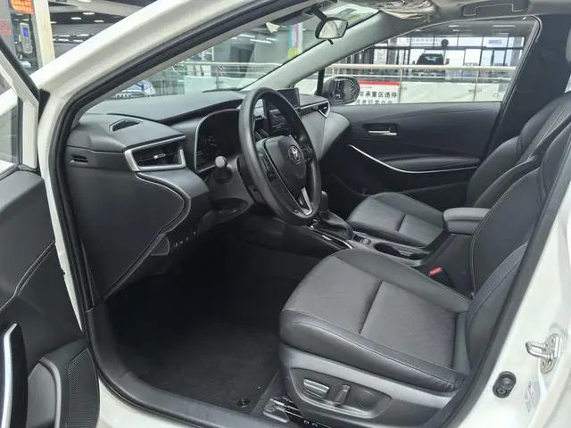 TOYOTA Lei Ling Dual engine 1.8L sports version