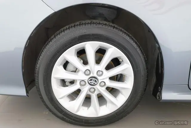 TOYOTA Corolla Dual engine 1.8L E-CVT GL-i Elite Edition