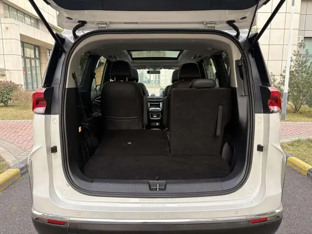 Maxus Chase G50 PLUS 1.5T automatic escort version