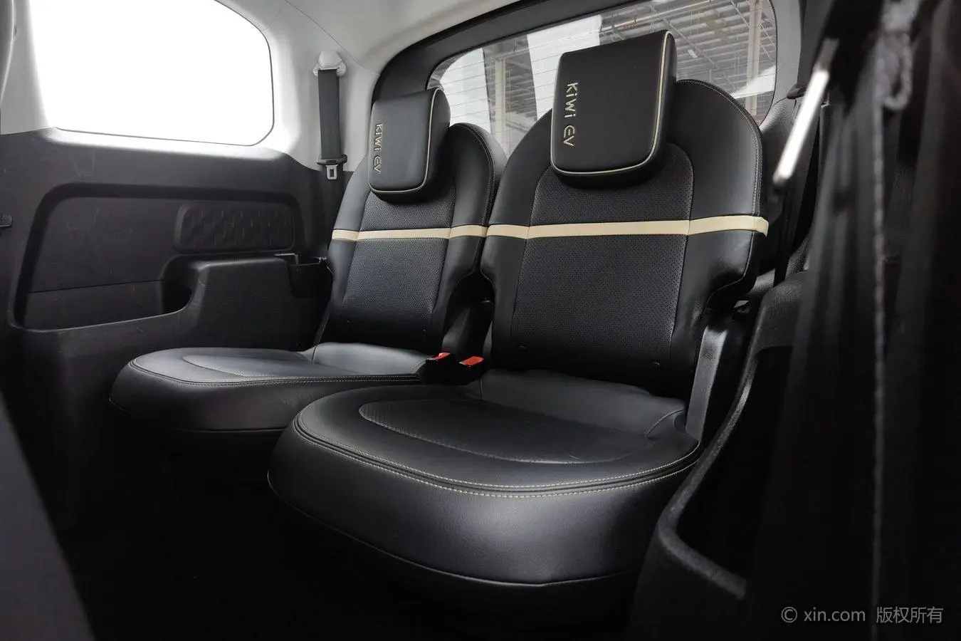 Baojun Baojun KiWi EV Artist Light Edition Ternary Lithium