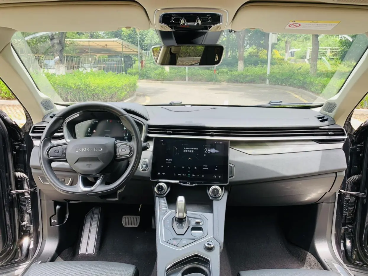 LYNK & CO Lynk 01 2.0TD two-wheel drive Yao Pro