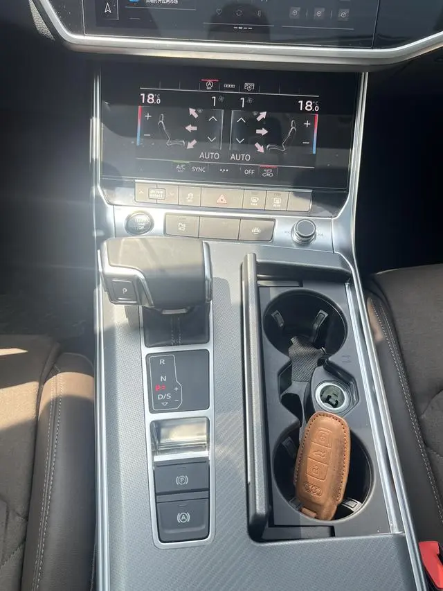 Audi Audi A7L 45 TFSI S-line dream-building crystal set