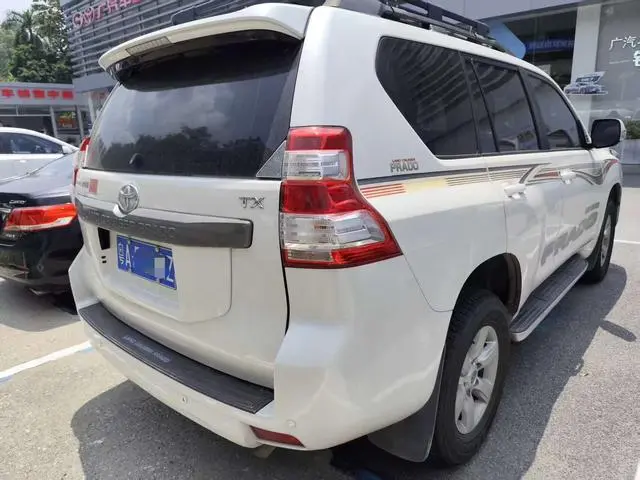 TOYOTA Prado 2.7L Automatic Deluxe Edition