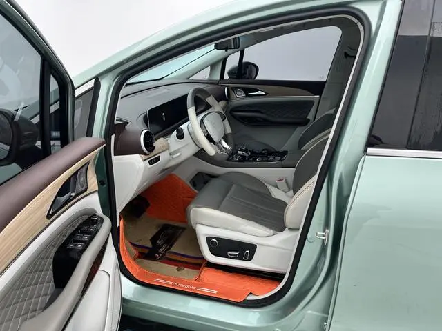 Dongfeng Fengxing Popular yachts 1.5T DCT Wave by Wave version