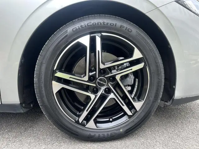 Roewe Roewe D7 DMH 125 Ultimate Edition