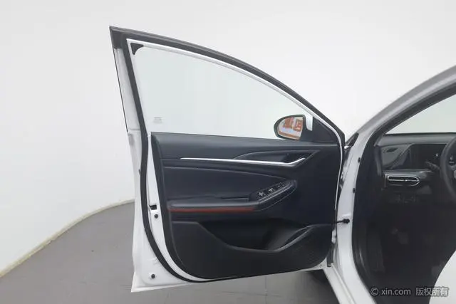 Changan Yidong PLUS 1.6L GDI manual luxury