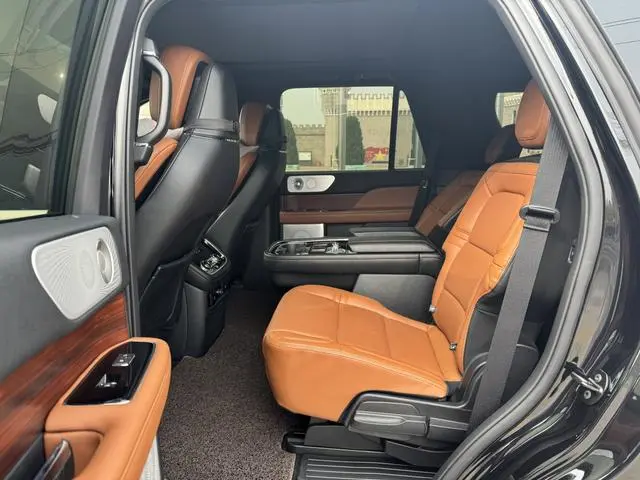 Lincoln Navigator 3.5T MONO Limited Edition MONO BLACK