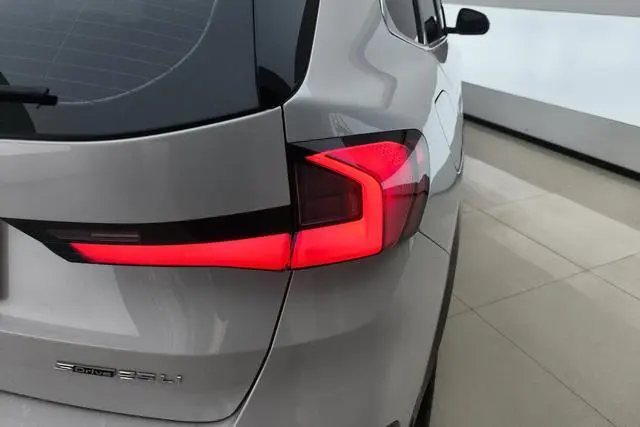 BMW BMW X1 sDrive25Li X design set