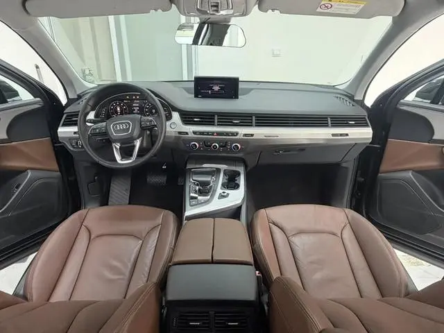 Audi Audi Q7 45 TFSI S line sporty