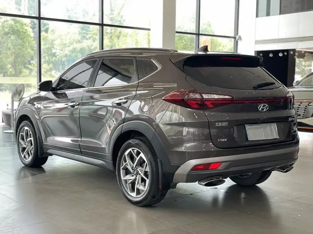 Hyundai Tucson 280TGDi dual-clutch two-wheel drive fashion version of the country V