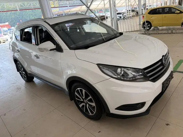 Dongfeng Fengguang Scenery 580 1.5T manual luxury type