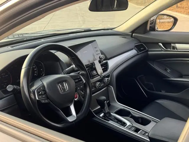 Honda Accord 260TURBO Deluxe Edition Country VI