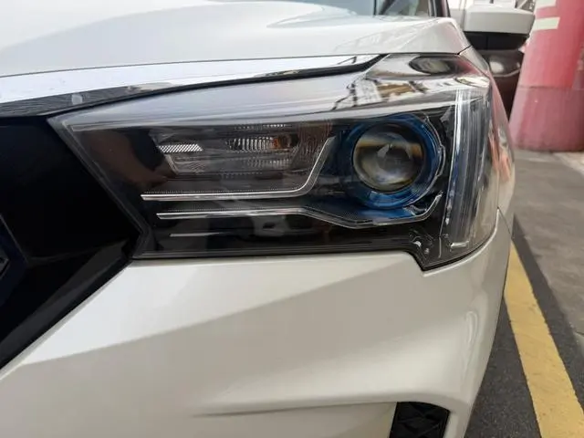 Venucia Qichen T60 1.6L CVT Zhixing Edition Country V