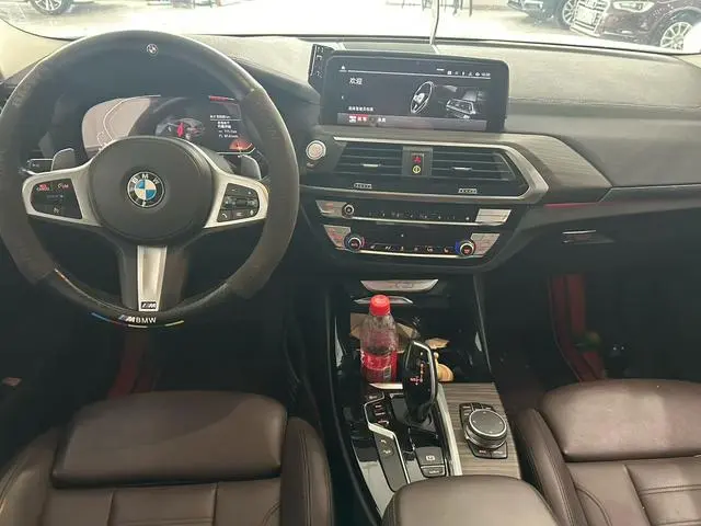 BMW BMW X3 xDrive28i M sports suit