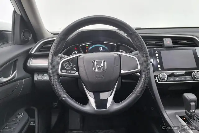 Honda Civic 220TURBO CVT Dynamic Version Country VI