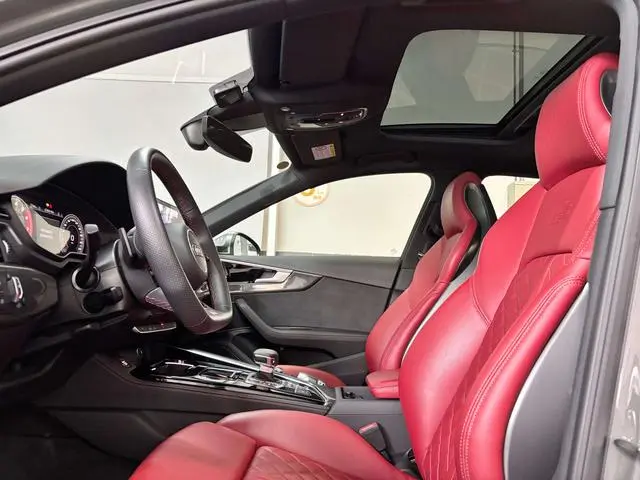 Audi Audi S4 3.0TFSI