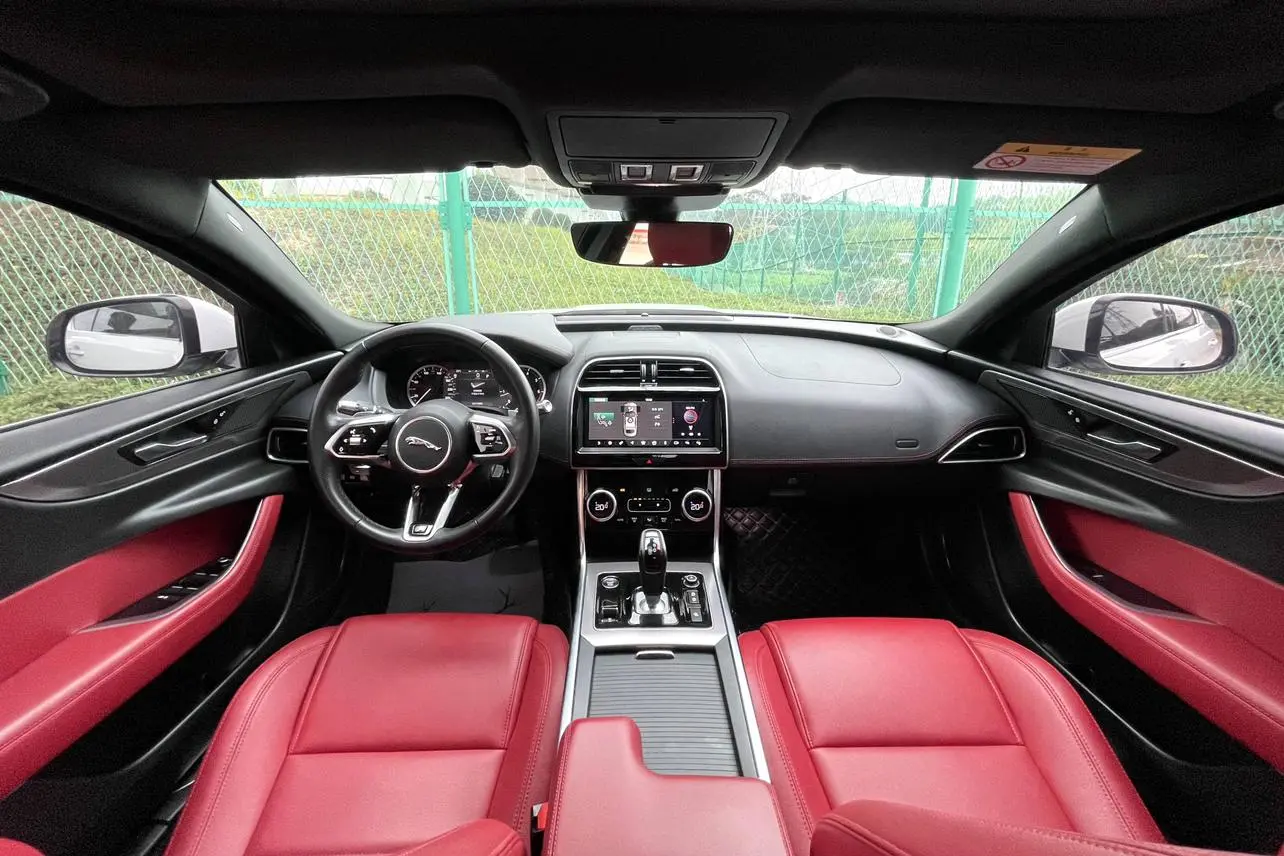 Jaguar Jaguar XEL 2.0T 200PS R-DYNAMIC S Enterprising Sports Edition
