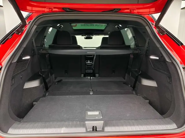 Audi Audi Q5 e-tron 50 e-tron quattro edition one Art Creation Collector's Edition