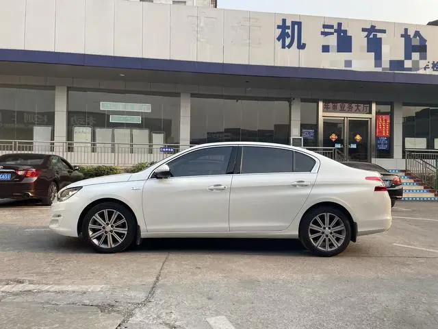 Peugeot Peugeot 408 1.6T Automatic Deluxe Edition